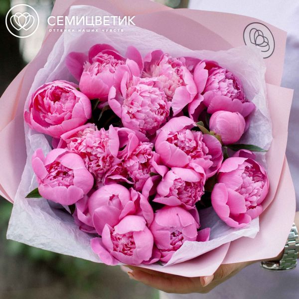 Букет из 15 ярко-розовых пионов Standart