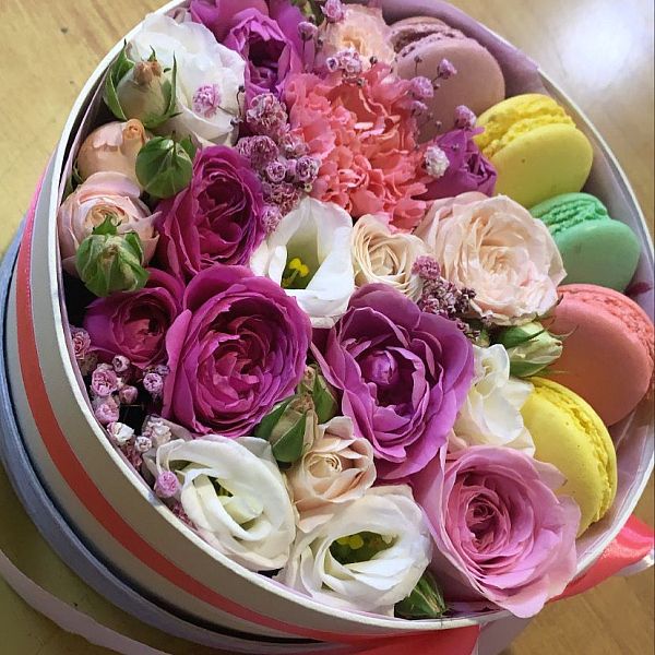 Коробочка с Макаронс