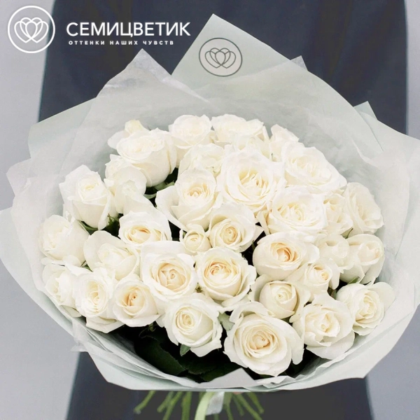 Букет из 35 белых роз 50 см (Россия)