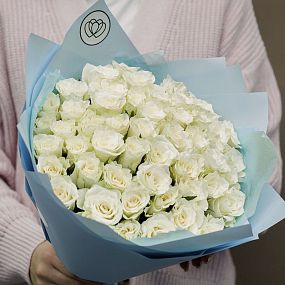 Букет из 51 белой розы 30 см (Кения)