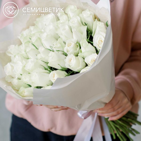 Букет из 41 белой розы 40 см (Кения)