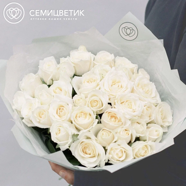 Букет из 35 белых роз 50 см (Россия)